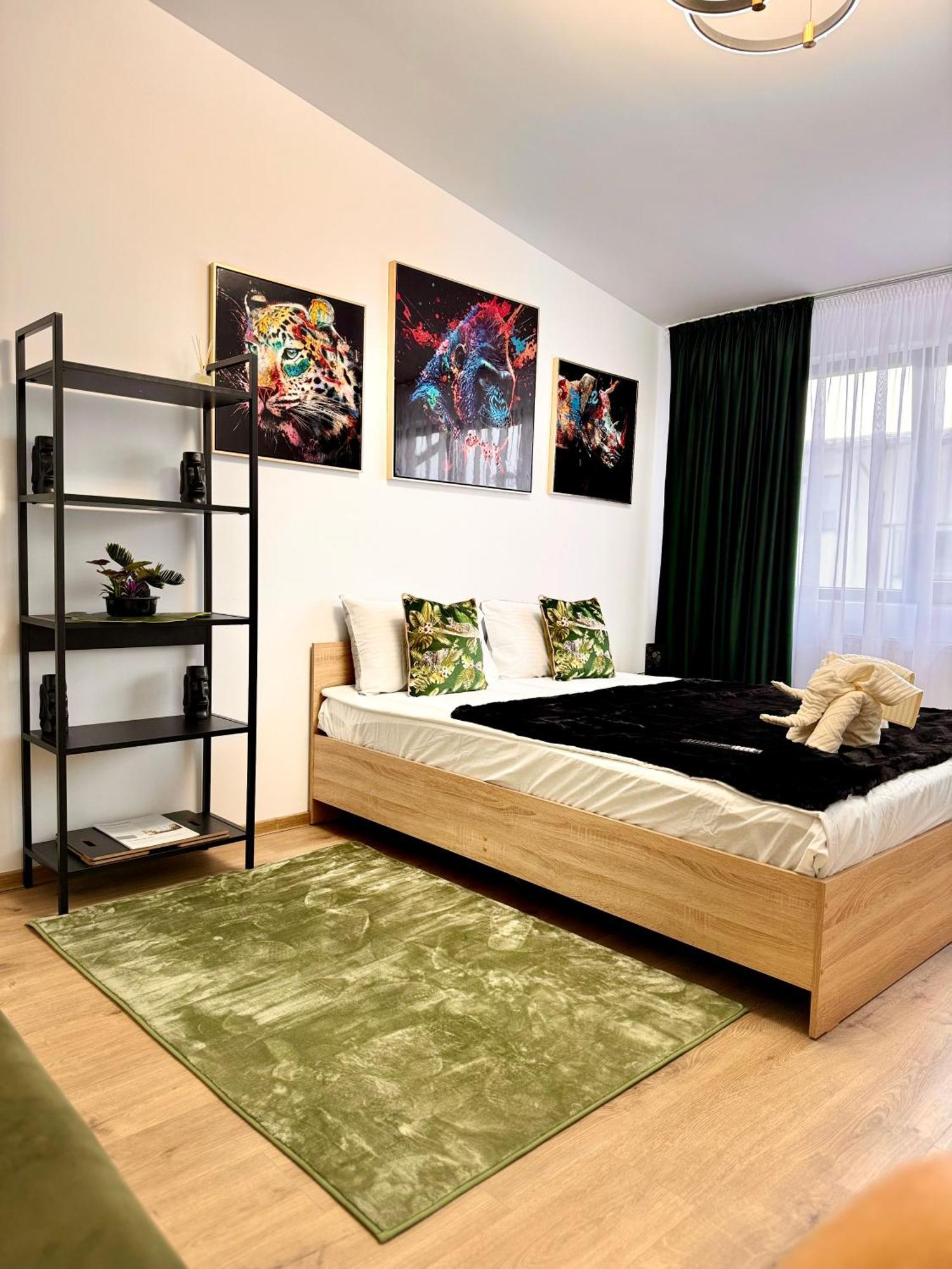 Jungle Loft Apartment Suceava Exterior foto