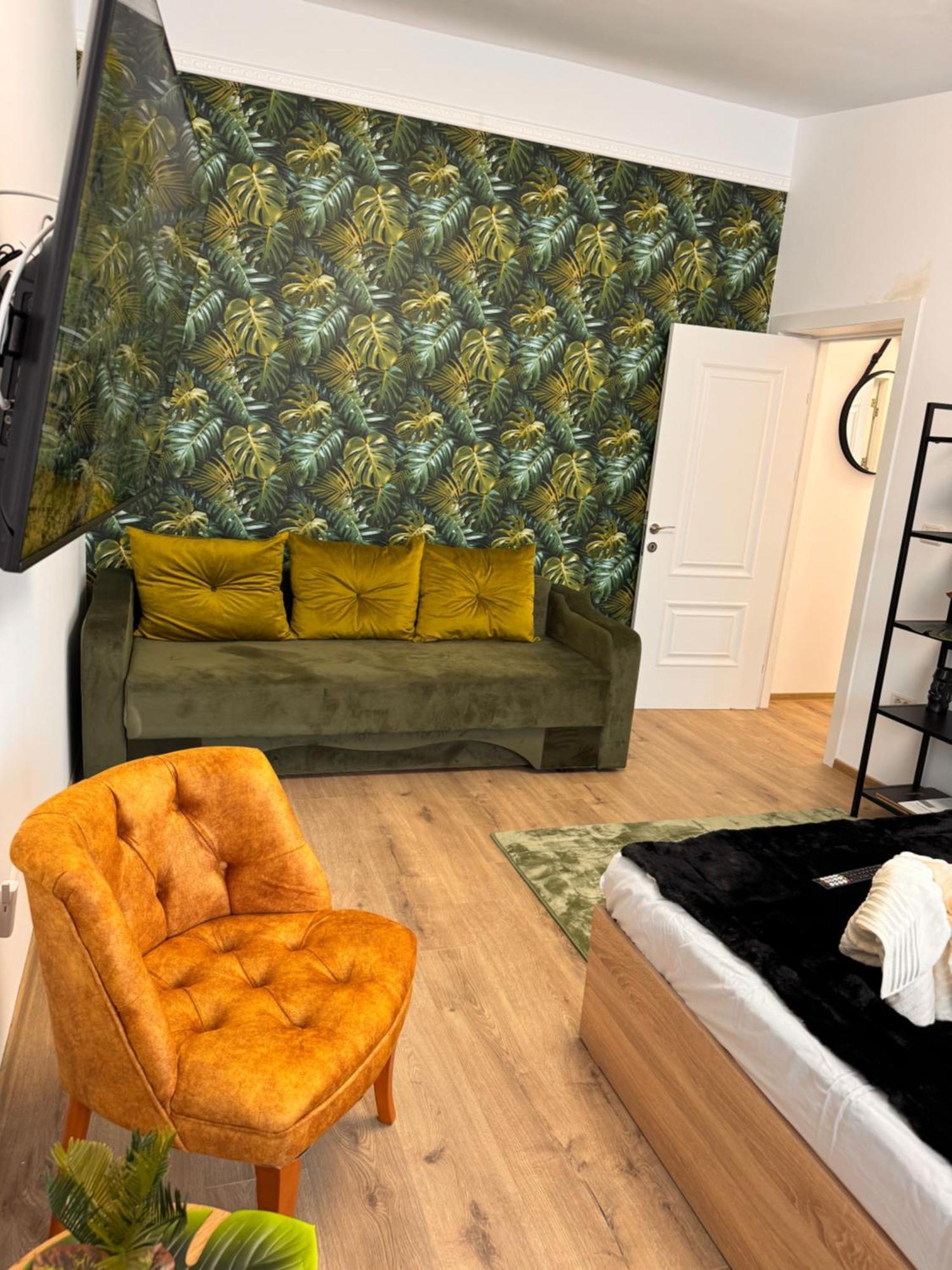 Jungle Loft Apartment Suceava Exterior foto